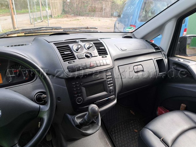 Ansicht Innenraum vorne 1