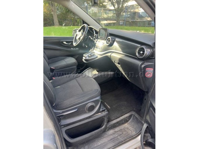 1 Mercedes-Benz V 250 d extralang 4MATIC Edition – 8-Sitzer – foto 10 – kavel bij Zoll-Auktion, Krefeld