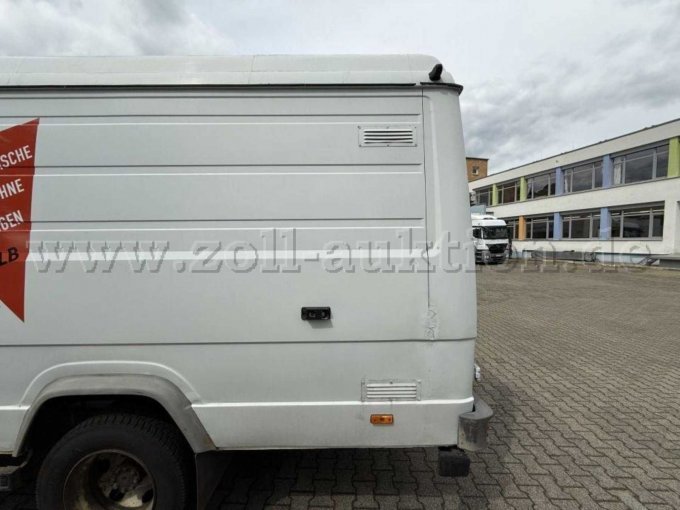Mercedes-Benz Vario