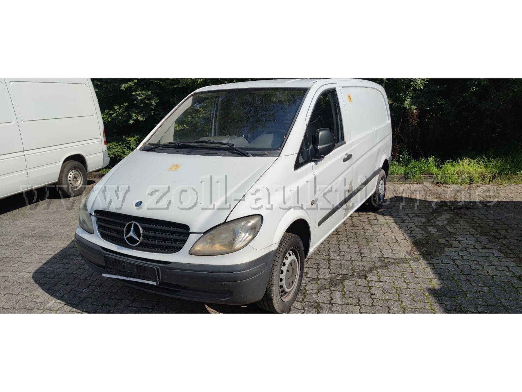 Ansicht schräg von vorne links