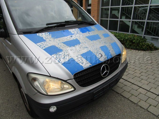 Motorhaube Klebereste