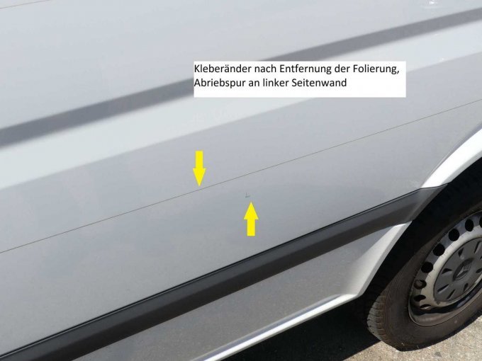 Seitenwand Abriebspur und Kleberänder
