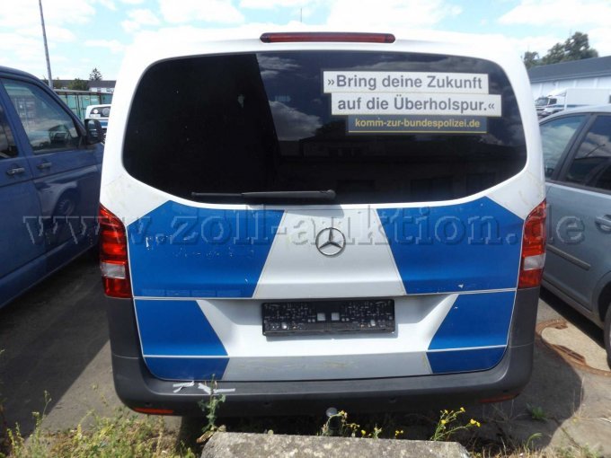 1 Mercedes-Benz Vito 639/2 Totalschaden – foto 4 – kavel bij Zoll-Auktion, Frankfurt am Main