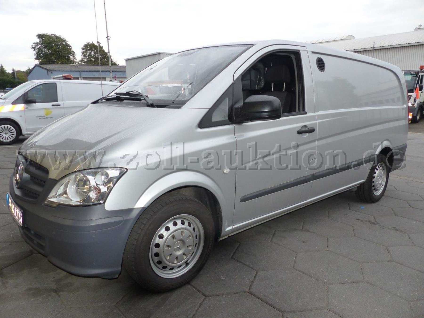 1 Mercedes-Benz, Vito Kasten, type 639, 110 CDI lang met stellinginbouw