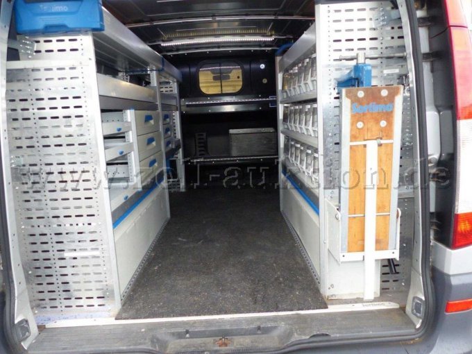 1 Mercedes-Benz, Vito bestelwagen, type 639, 110 CDI lang met ingebouwde rekken – foto 9 – kavel bij Zoll-Auktion, Solingen