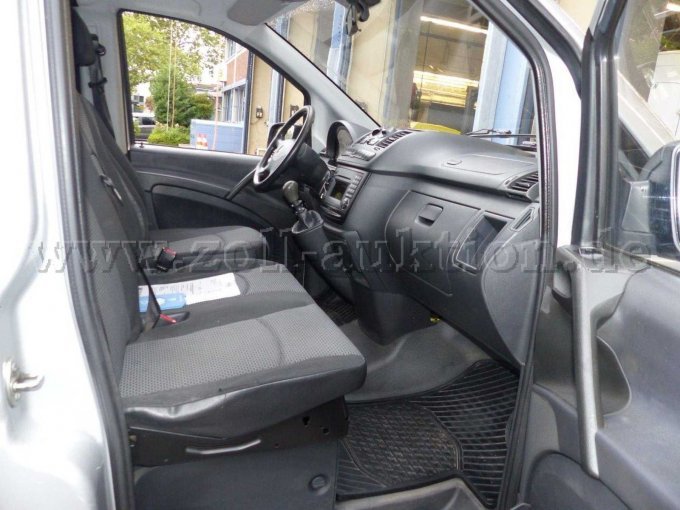 1 Mercedes-Benz, Vito bestelwagen, type 639, 110 CDI lang met ingebouwde rekken – foto 5 – kavel bij Zoll-Auktion, Solingen
