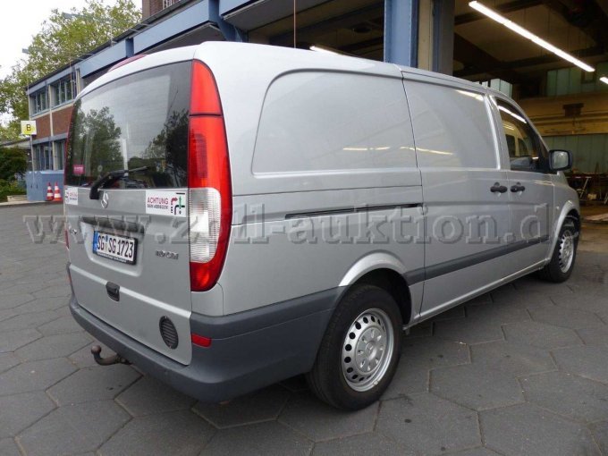 1 Mercedes-Benz, Vito bestelwagen, type 639, 110 CDI lang met ingebouwde rekken – foto 2 – kavel bij Zoll-Auktion, Solingen