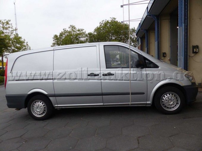 1 Mercedes-Benz, Vito bestelwagen, type 639, 110 CDI lang met ingebouwde rekken – foto 4 – kavel bij Zoll-Auktion, Solingen