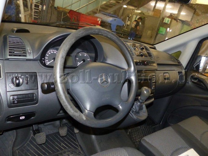 1 Mercedes-Benz, Vito bestelwagen, type 639, 110 CDI lang met ingebouwde rekken – foto 6 – kavel bij Zoll-Auktion, Solingen