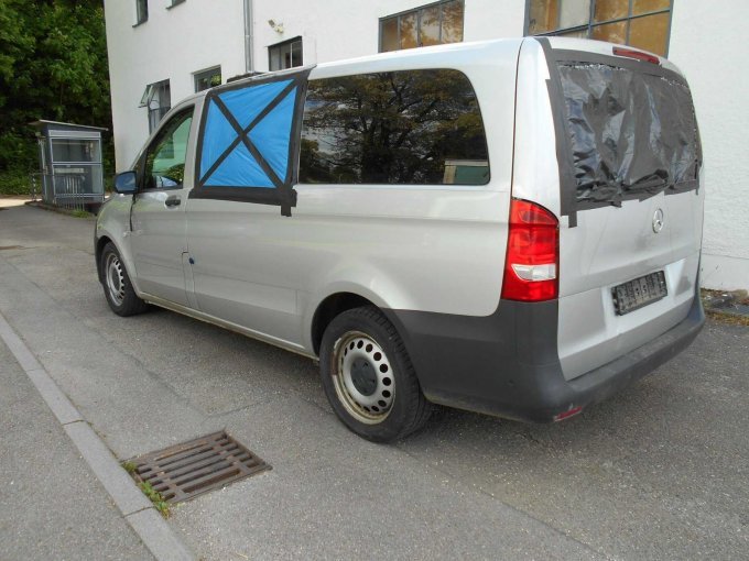 Hinten links