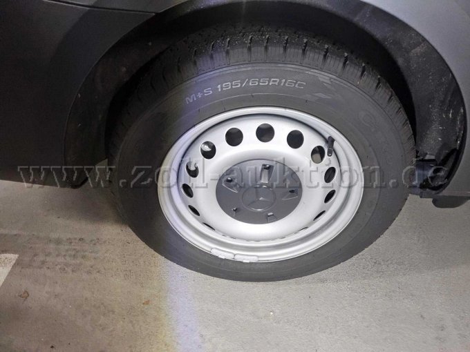 Fahrbereifung hinten