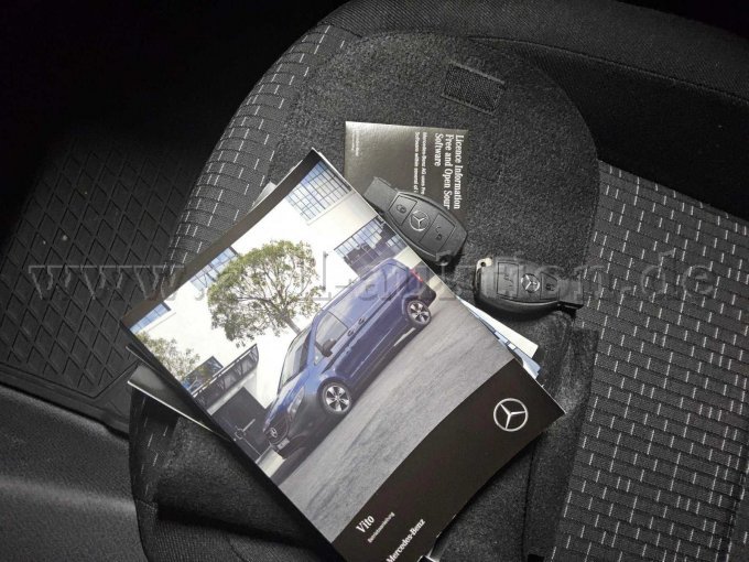 Bordliteratur und Schlüssel