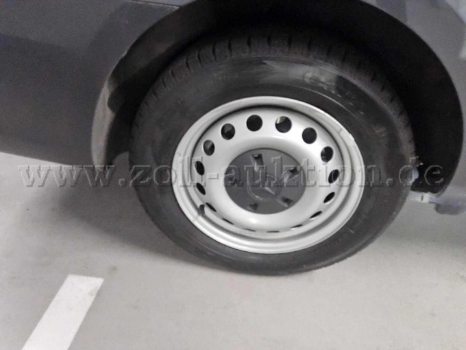 Fahrbereifung hinten