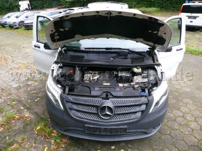 1 Mercedes-Benz Vito Tourer 119 CDI Pro extralang Bastlerfahrzeug - BD16-2266 – foto 7 – kavel bij Zoll-Auktion, Hamburg