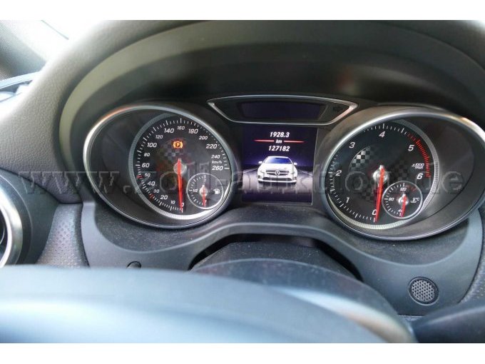 1 Mercedes A 200 d 4Matic "Activity Edition" mit Panoramadach – foto 6 – kavel bij Zoll-Auktion, Wandlitz