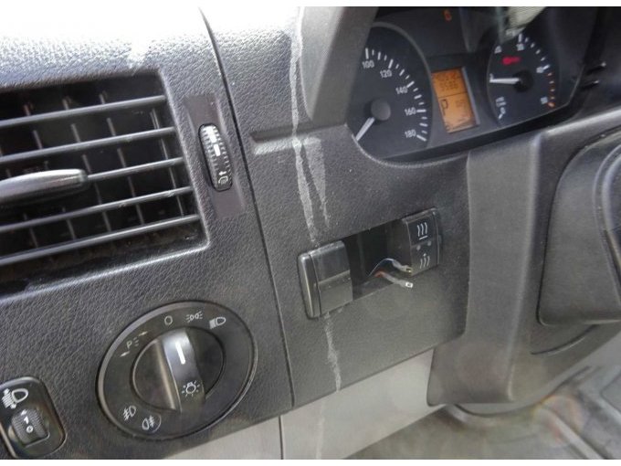 Ansicht Armaturenbereich Bedienelemente