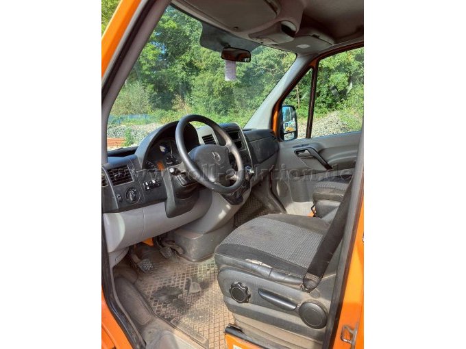 Fahrgastraum vorne links