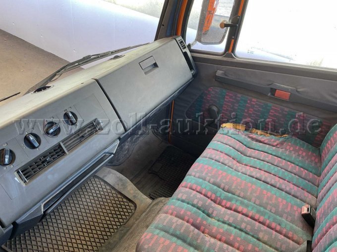 1 Mercedes Benz 7,5 Tonnen 3-Seiten-Kipper Typ 811 Eco Power – foto 13 – kavel bij Zoll-Auktion, Ansbach
