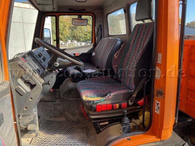 1 Mercedes Benz 7,5 Tonnen 3-Seiten-Kipper Typ 811 Eco Power – foto 11 – kavel bij Zoll-Auktion, Ansbach