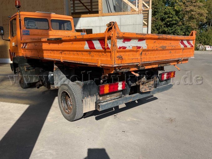 1 Mercedes Benz 7,5 Tonnen 3-Seiten-Kipper Typ 811 Eco Power – foto 5 – kavel bij Zoll-Auktion, Ansbach