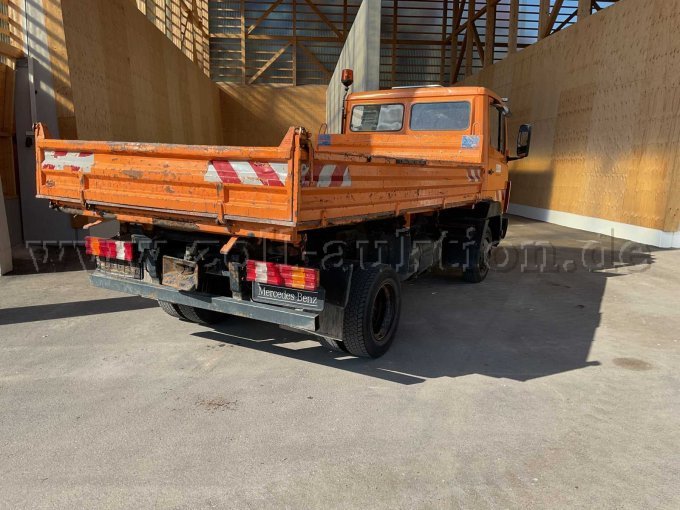 1 Mercedes Benz 7,5 Tonnen 3-Seiten-Kipper Typ 811 Eco Power – foto 6 – kavel bij Zoll-Auktion, Ansbach