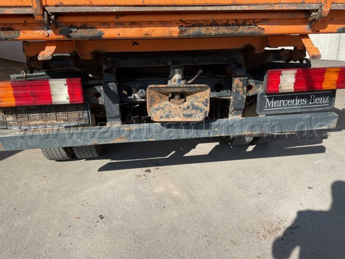 1 Mercedes Benz 7,5 Tonnen 3-Seiten-Kipper Typ 811 Eco Power – foto 15 – kavel bij Zoll-Auktion, Ansbach