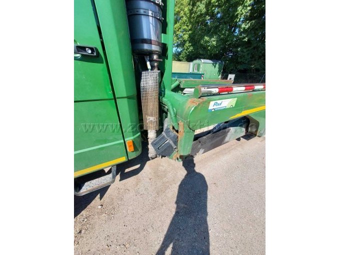 Auspuff Fahrzeugseite
