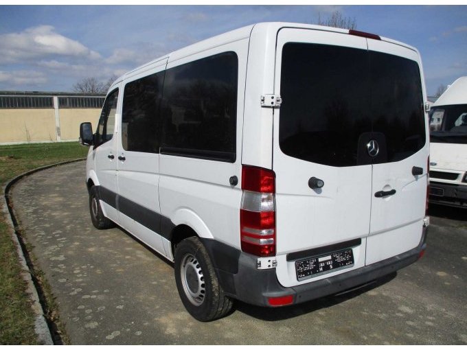 Ansicht von schräg hinten Fahrerseite