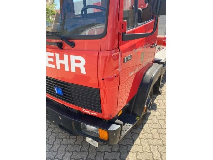Schaden vorne links