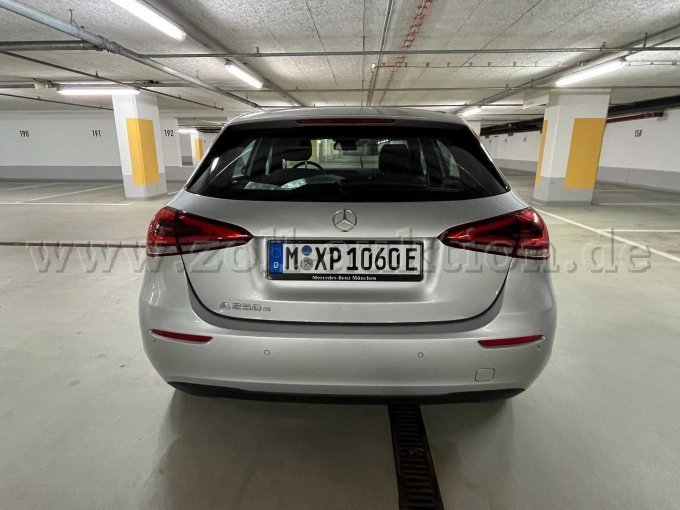 1 Mercedes Benz A 250 e 8G-DCT Style – foto 3 – kavel bij Zoll-Auktion, München