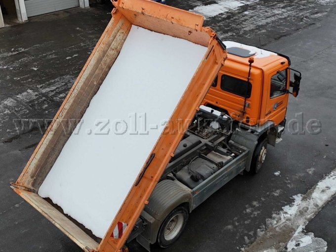 Draufsicht hinten geöffnete Ladefläche