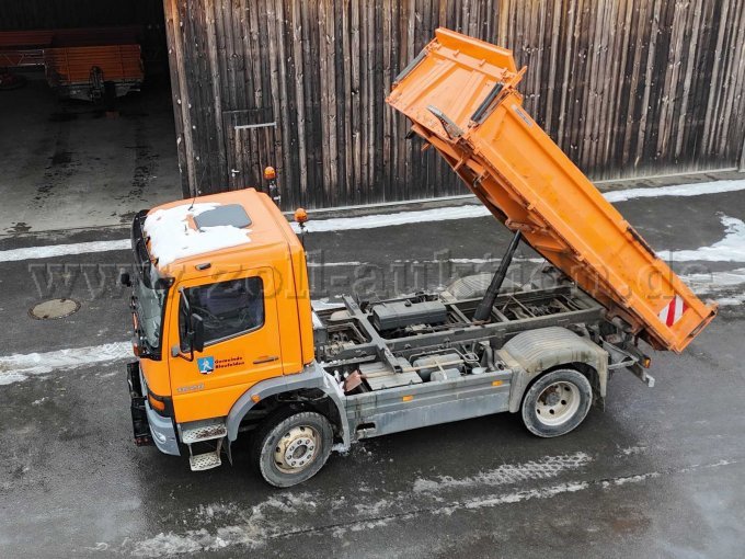 Draufsicht seitlich geöffnete Ladefläche