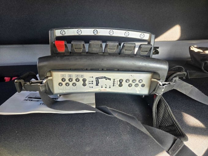 1 Mercedes Benz Atego LKW Kipper Typ 970.05 mit Ladekran u. Kinshofer-Greifer – foto 13 – kavel bij Zoll-Auktion, Bayreuth