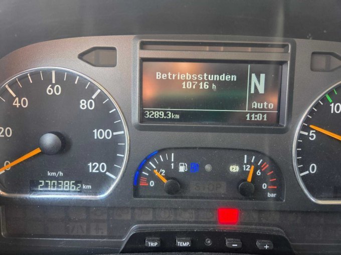 1 Mercedes Benz Atego LKW Kipper Typ 970.05 mit Ladekran u. Kinshofer-Greifer – foto 9 – kavel bij Zoll-Auktion, Bayreuth