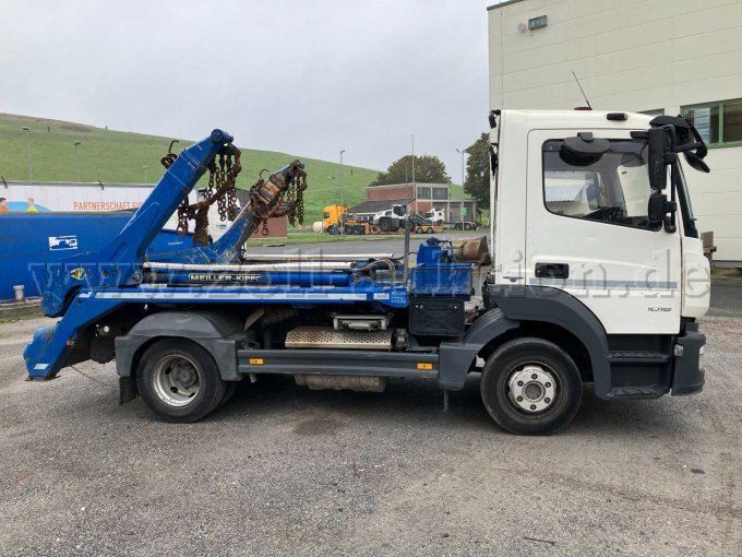 1 Mercedes Benz Atego mit Meiller Absetzkipper – foto 3 – kavel bij Zoll-Auktion, Münster