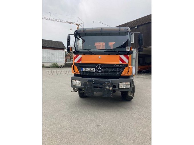 1 Mercedes Benz Axor mit Meiller Hakenlift und Küpper Weisser Streuer – foto 7 – kavel bij Zoll-Auktion, Dorfen
