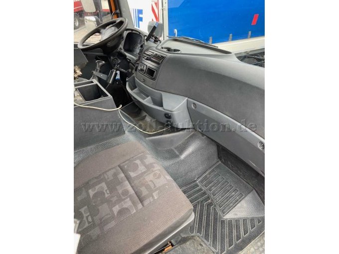 1 Mercedes Benz Axor mit Meiller Hakenlift und Küpper Weisser Streuer – foto 9 – kavel bij Zoll-Auktion, Dorfen