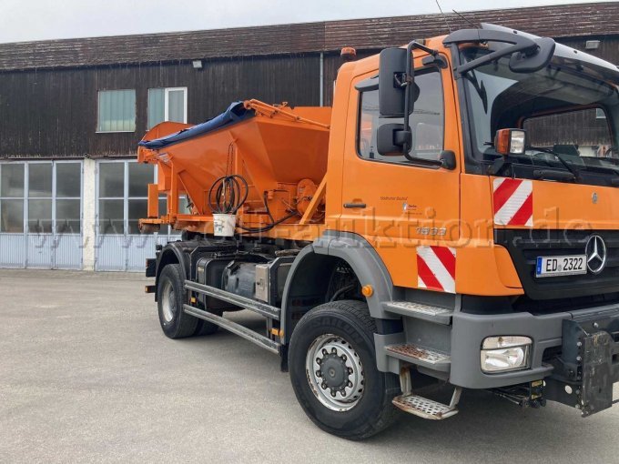 1 Mercedes Benz Axor mit Meiller Hakenlift und Küpper Weisser Streuer – foto 6 – kavel bij Zoll-Auktion, Dorfen