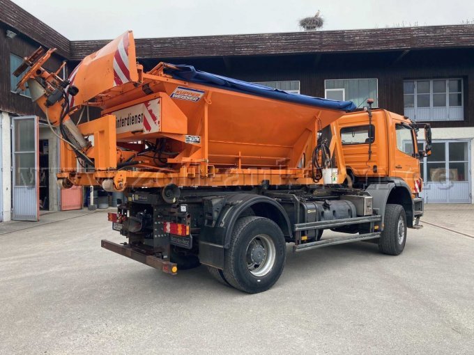 1 Mercedes Benz Axor mit Meiller Hakenlift und Küpper Weisser Streuer – foto 10 – kavel bij Zoll-Auktion, Dorfen