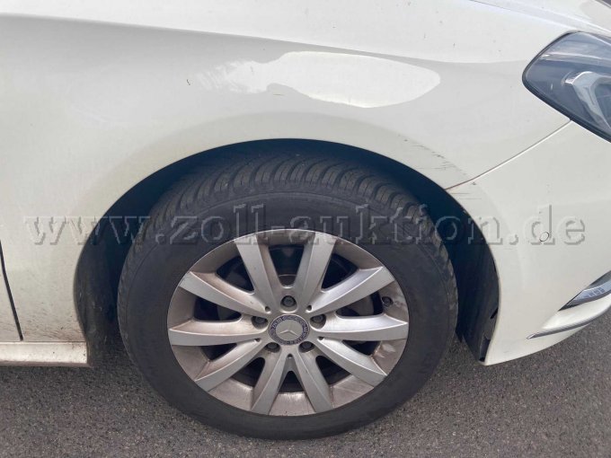 Kotflügel hat Kratzer!!!