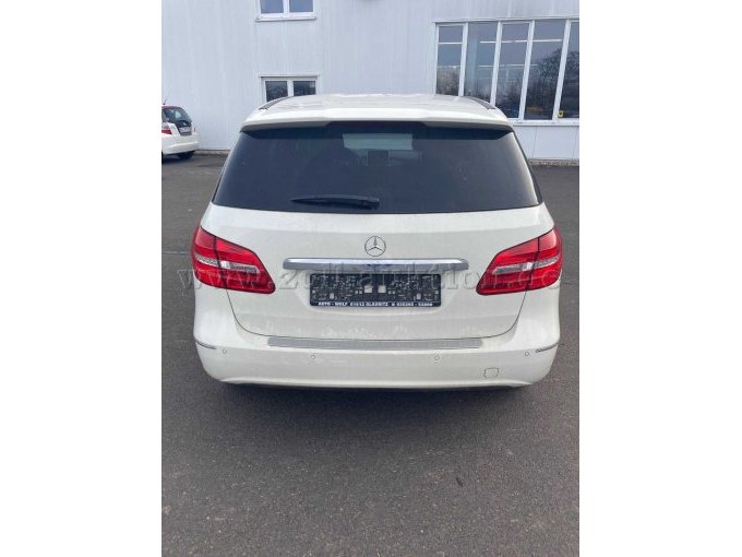 Ansicht von hinten, Kofferaumklappe geschlossen