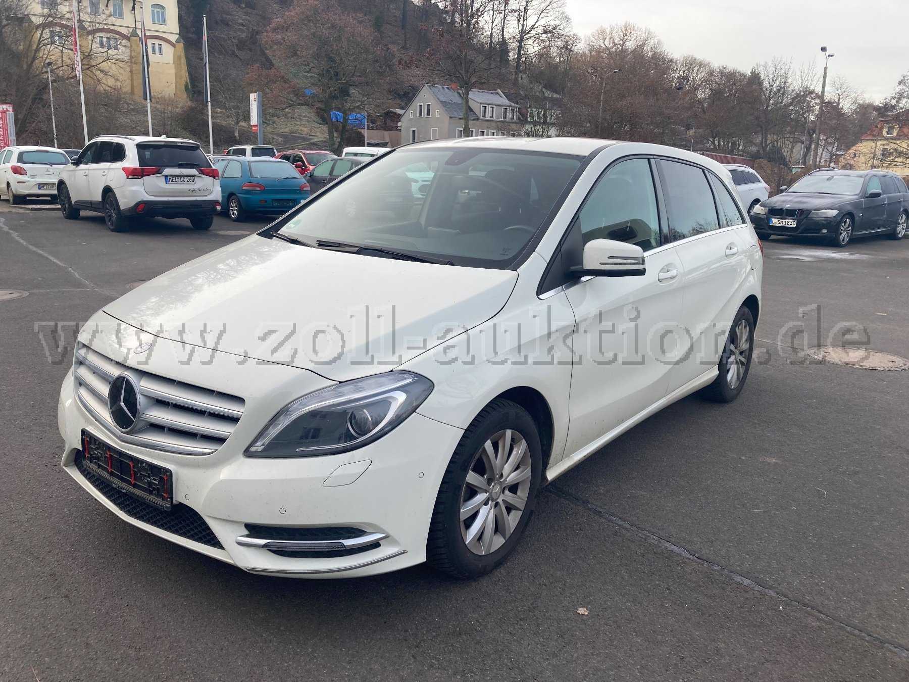 Ansicht von vorn, links