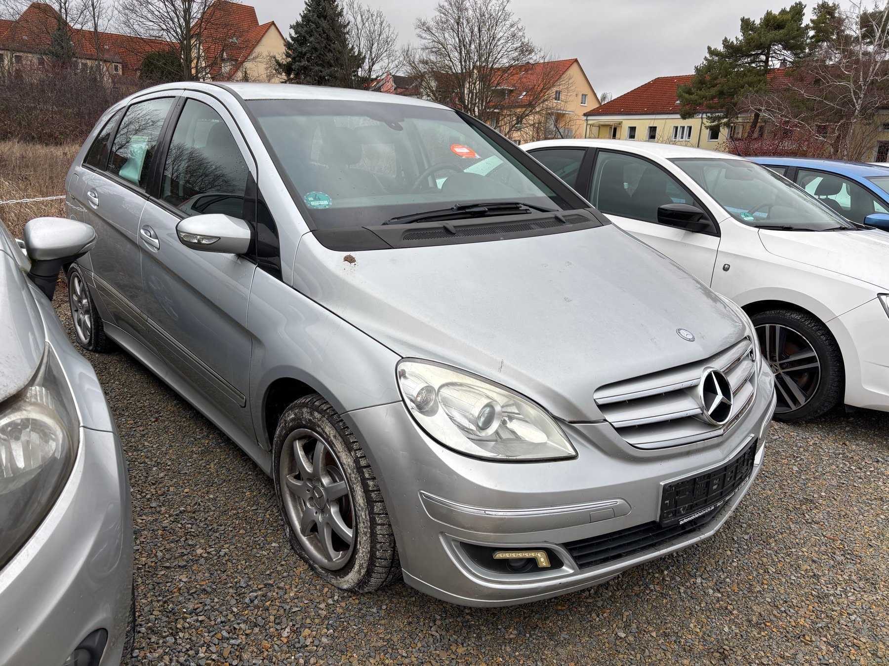 Frontansicht seitlich