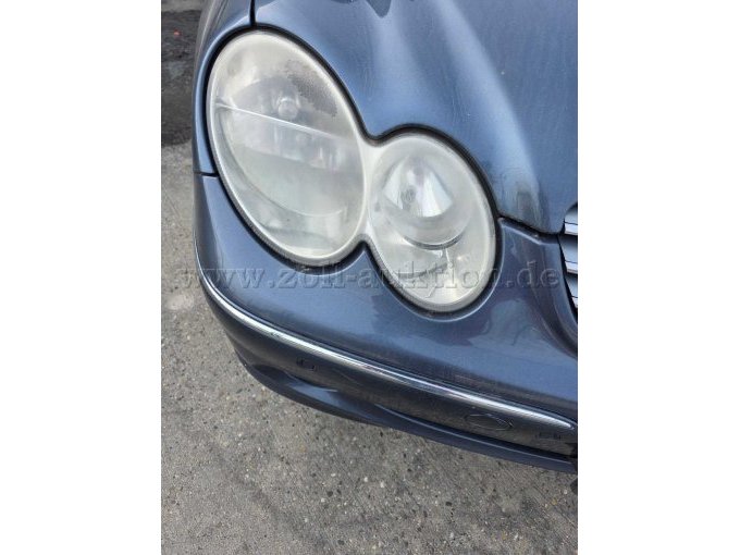 015 beschlagener Scheinwerfer Beifahrerseite