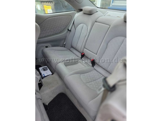 010 hinten innen Fahrerseite