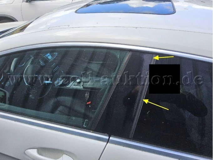 Beide Blenden links verblichen