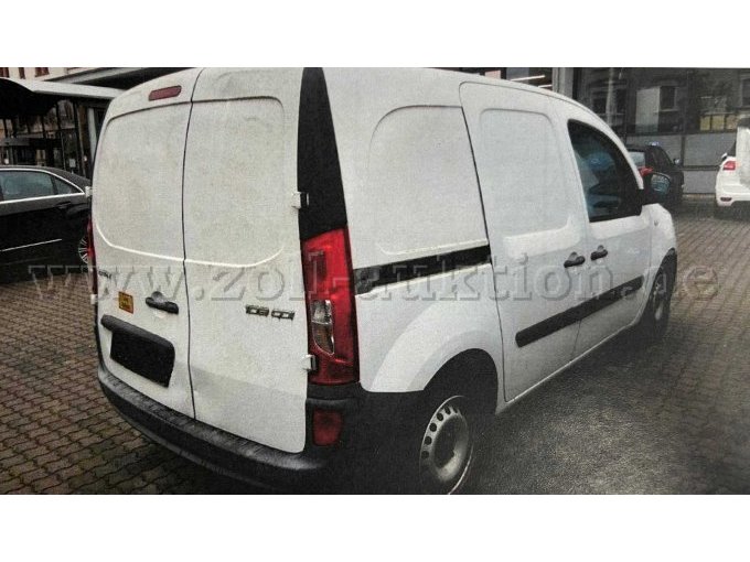 Fahrzeug-von-hinten-rechts