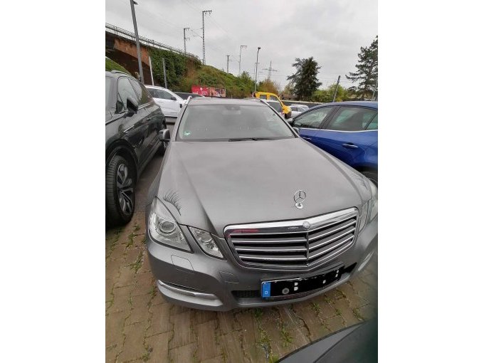 Frontansicht Fahrzeug 2