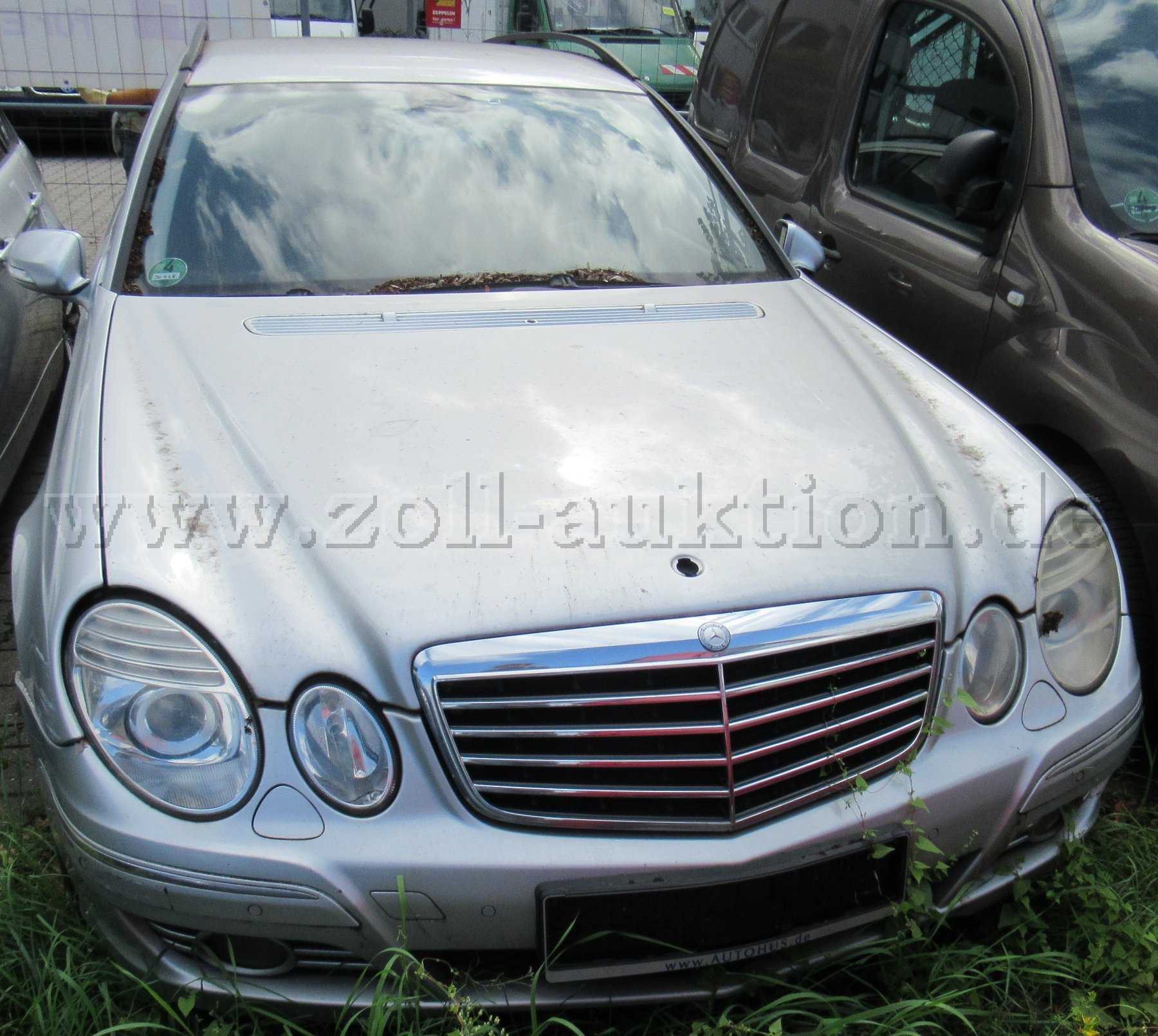 1 Mercedes Benz E 220 CDI