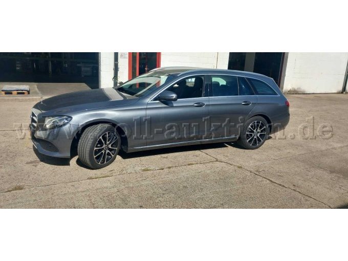 1 Mercedes-Benz E-Klasse stationwagen E 220 d – foto 2 – kavel bij Zoll-Auktion, Freiburg im Breisgau